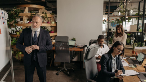 Cómo TimeCamp puede impulsar la productividad y el control del tiempo en las empresas modernas