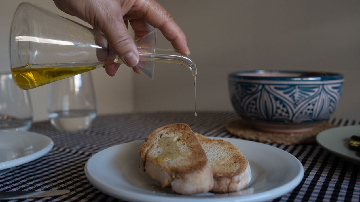 El aceite de oliva sigue reduciendo sus precios y las ventas repuntan. EP.