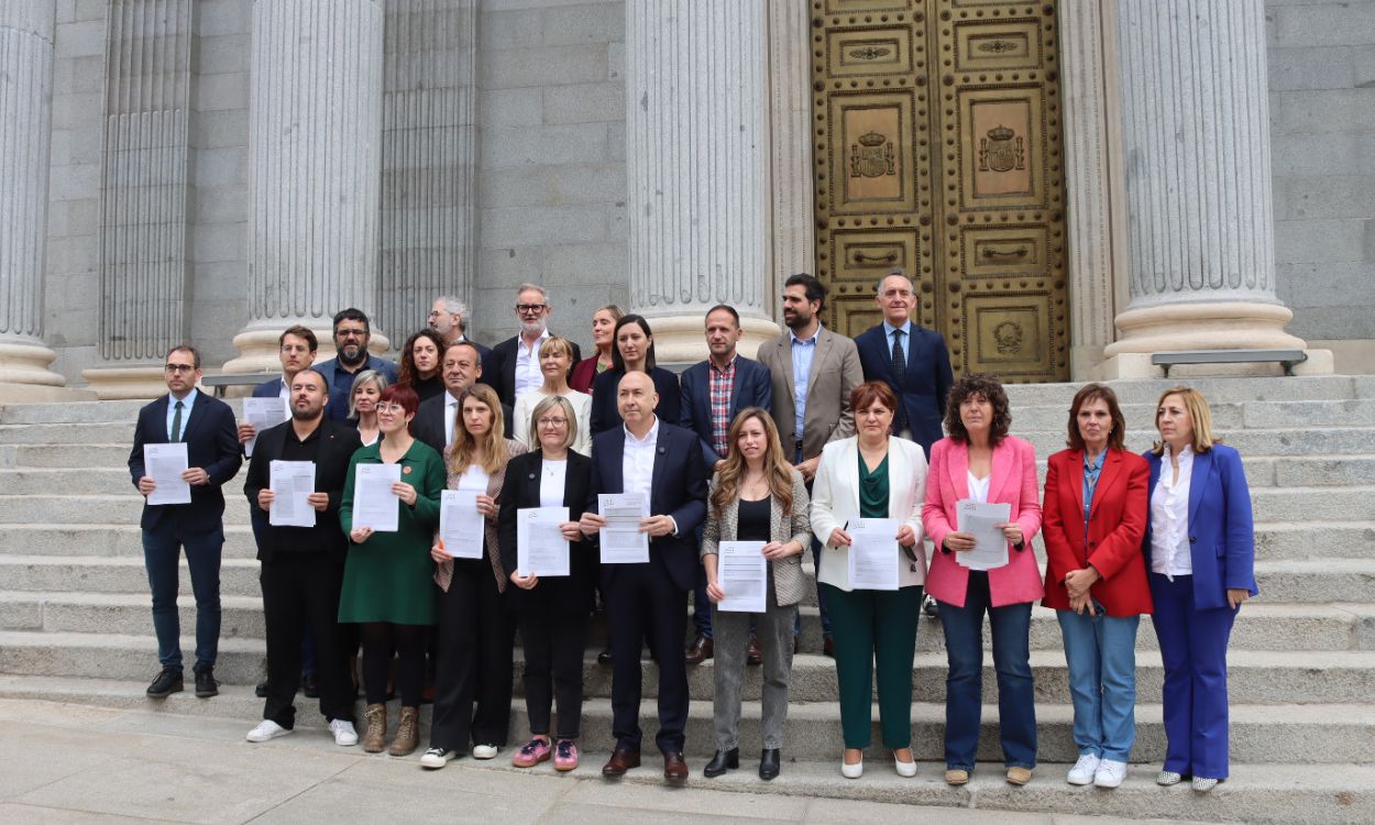 Diputados de PSOE, Compromís, Podemos y ERC presentan un recurso ante el Constitucional contra Mazón. EP.