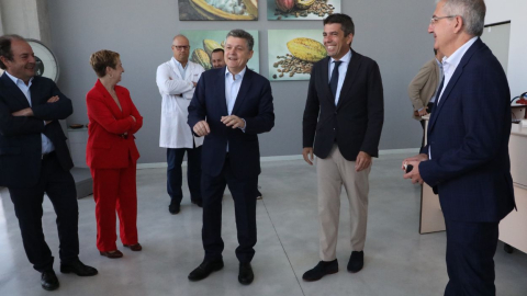 La alcaldesa de Xixona carga contra Mazón tras su visita: "Vulnera el protocolo institucional"