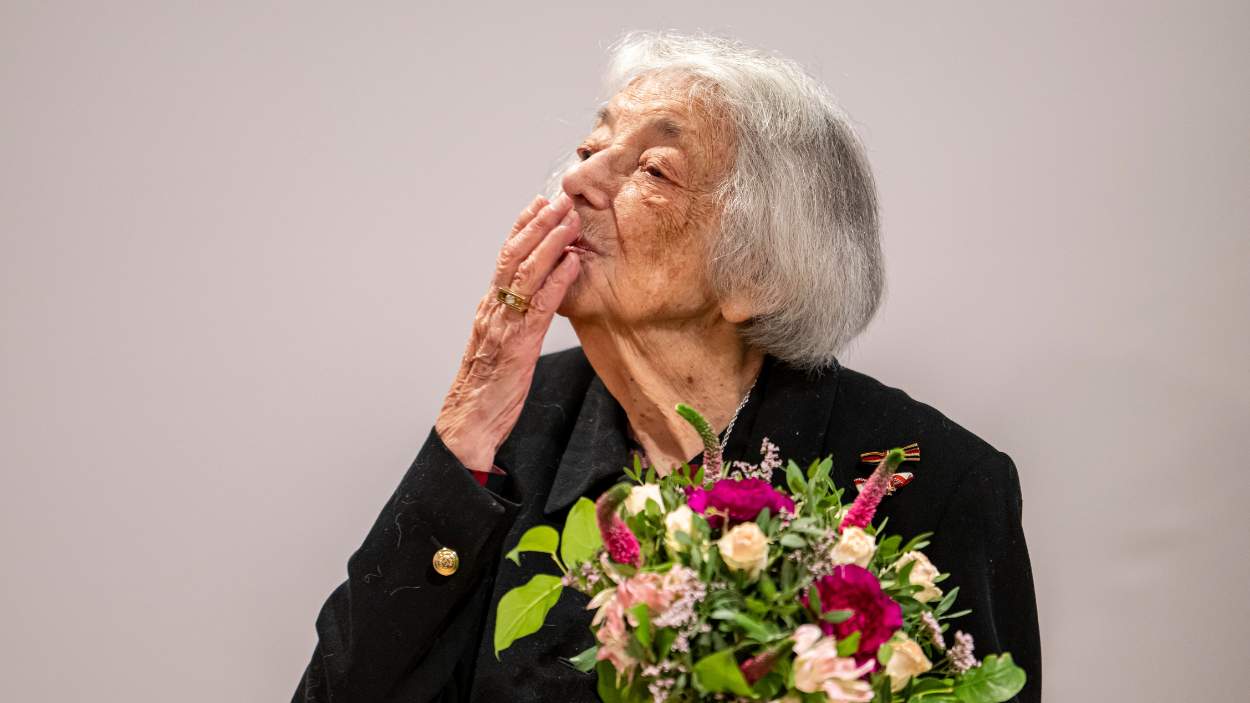 Margot Friedlander. EP