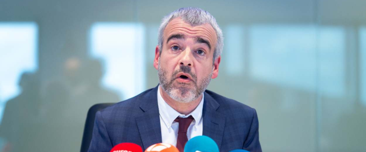 Aena responde a Ryanair y le acusa de "extorsión" tras su plan de cerrar cuatro de sus bases en España