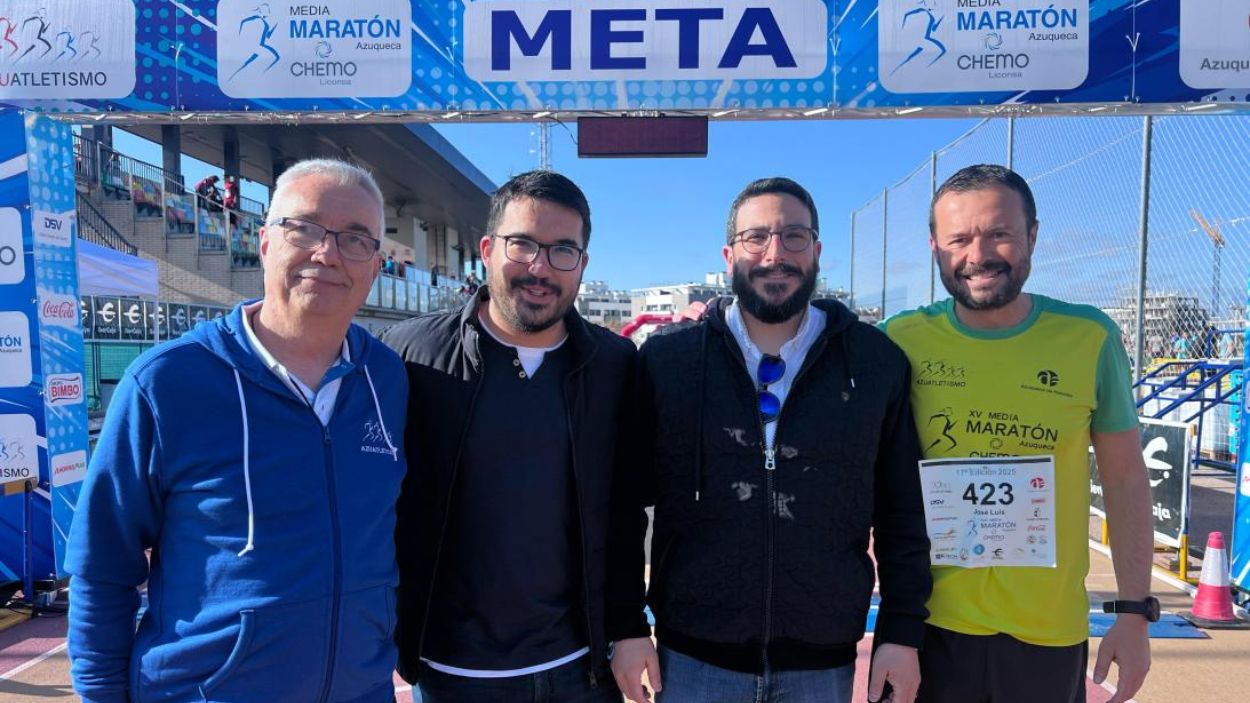 El comisionado para la Accesibilidad, José Luis Escudero en la carrera solidaria ‘XVII Media Maratón de Azuqueca’