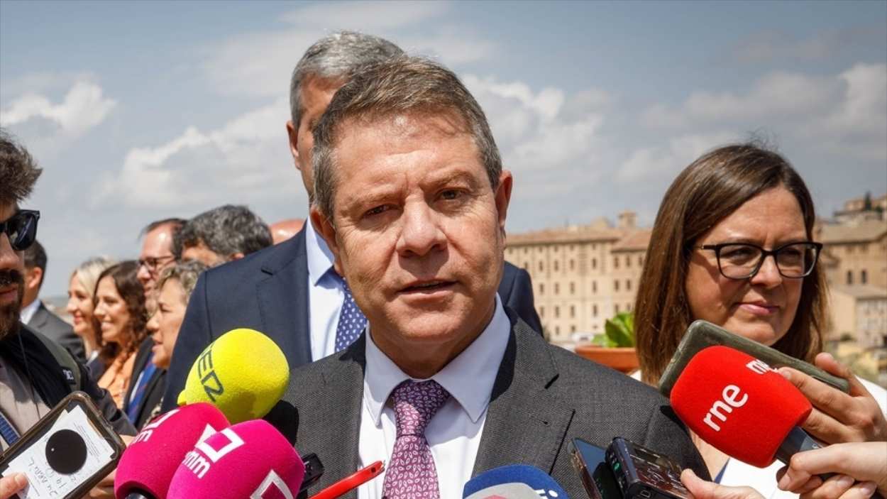 El presidente regional, Emiliano García Page, en el Valle.