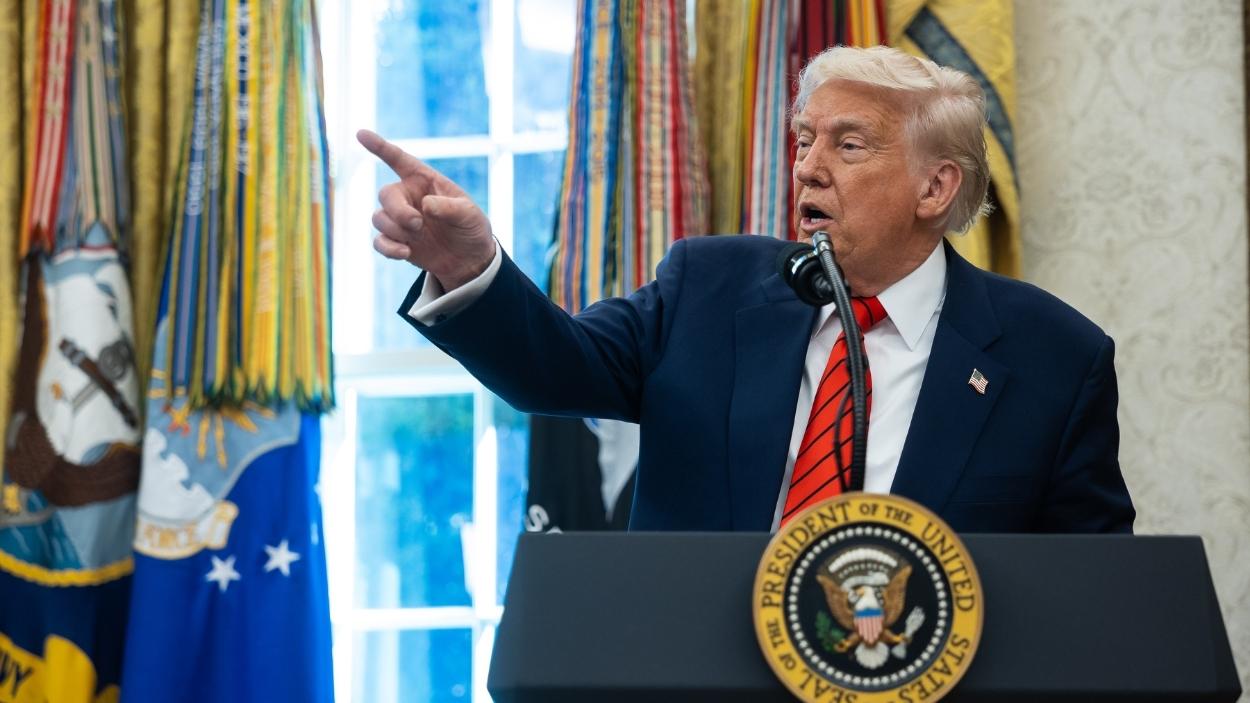 Trump en el Despacho Oval. EP