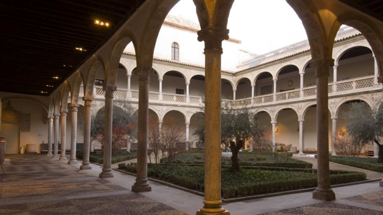 Jardín del museo de Santa Cruz