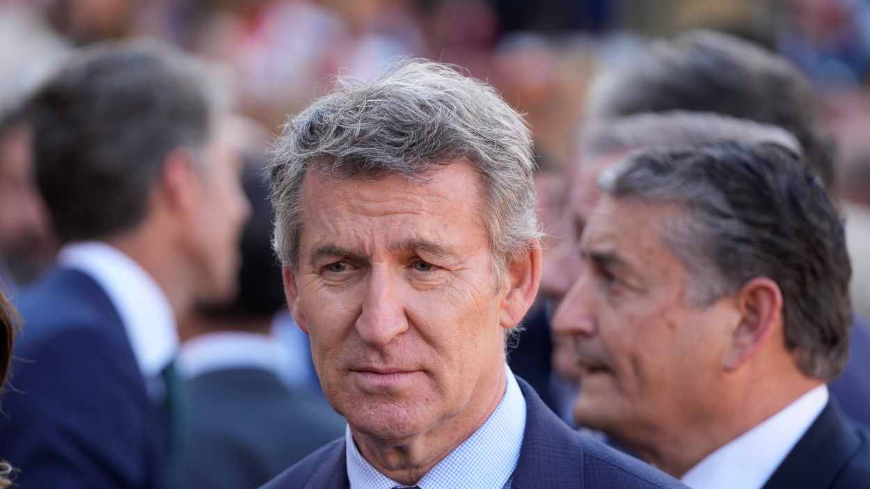 Feijóo convoca un nuevo congreso en el PP. EP