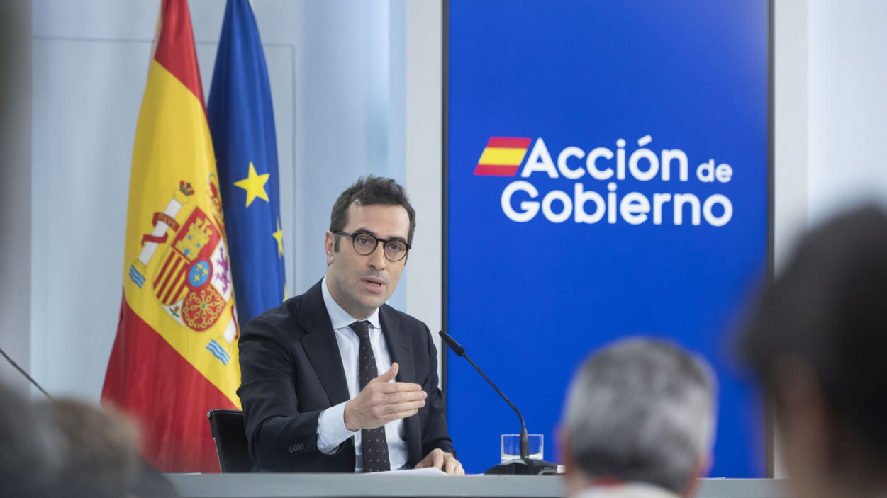 Bruselas dispara el crecimiento económico español y anticipa una mayor reducción del paro. EP.