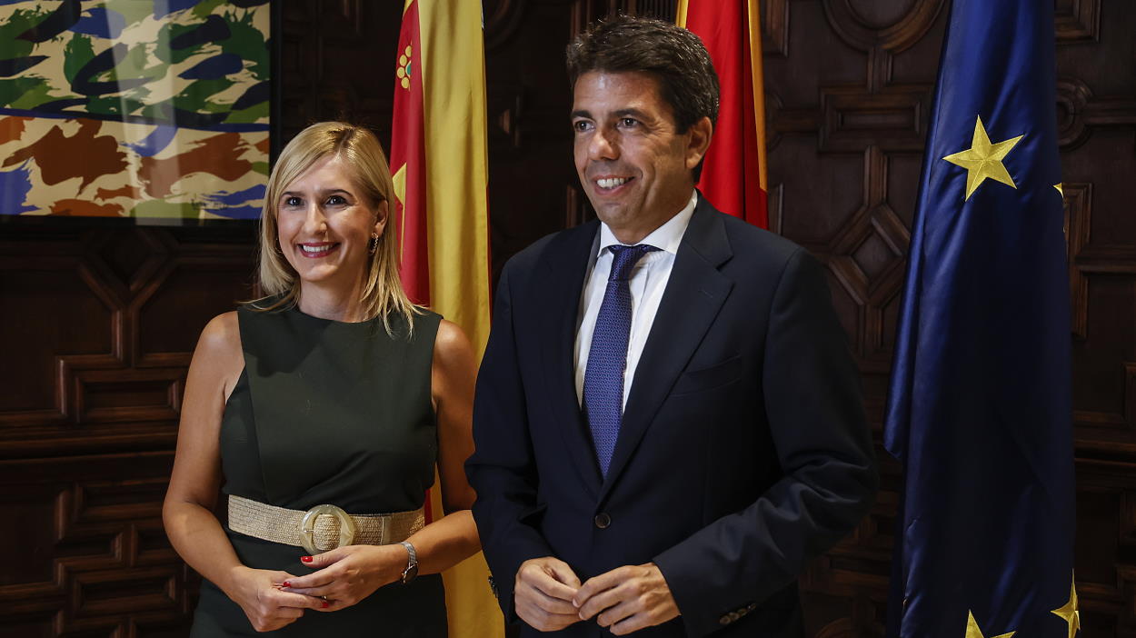 Salome Pradas, la consellera de Mazón imputada por la Dana,  fichada como colaboradora de una universidad pública privatizada por el PP. EP.