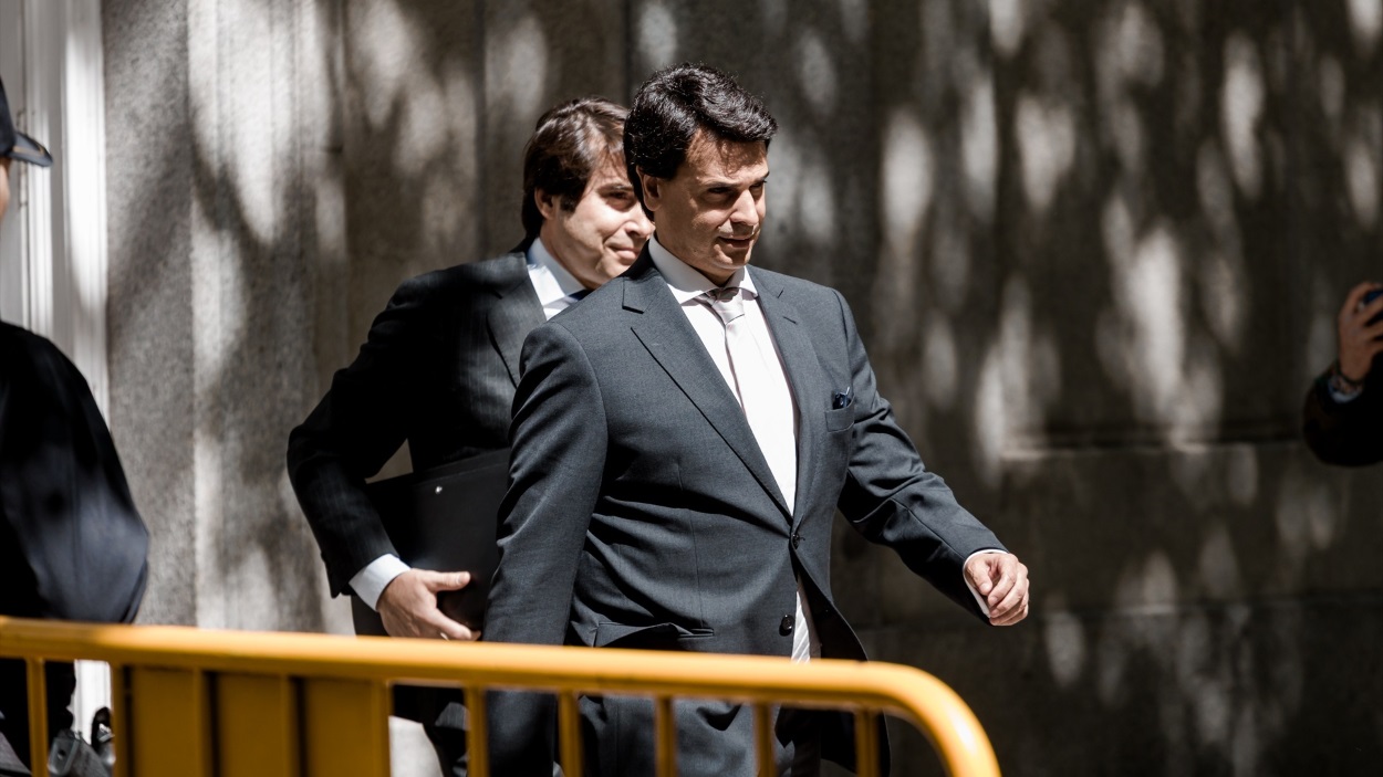 El novio de la presidenta de la Comunidad de Madrid, Alberto González Amador, en su llegada al Tribunal Supremo para declarar como testigo. EP.
