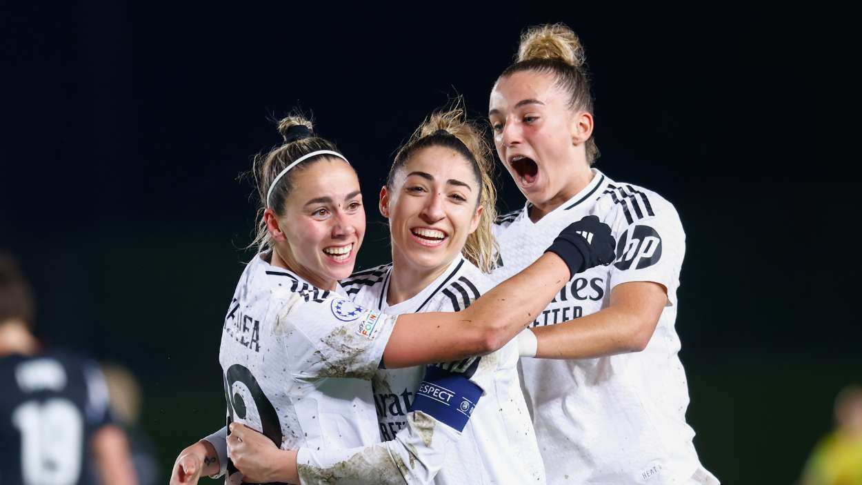 Athenea del Castillo del Real Madrid celebra un gol durante el partido de ida de los cuartos de final de la UEFA Women’s Champions League | EP