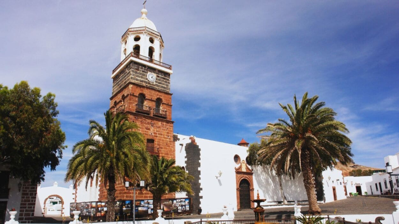 La Plaza de la Constitución en Teguise, Lanzarote