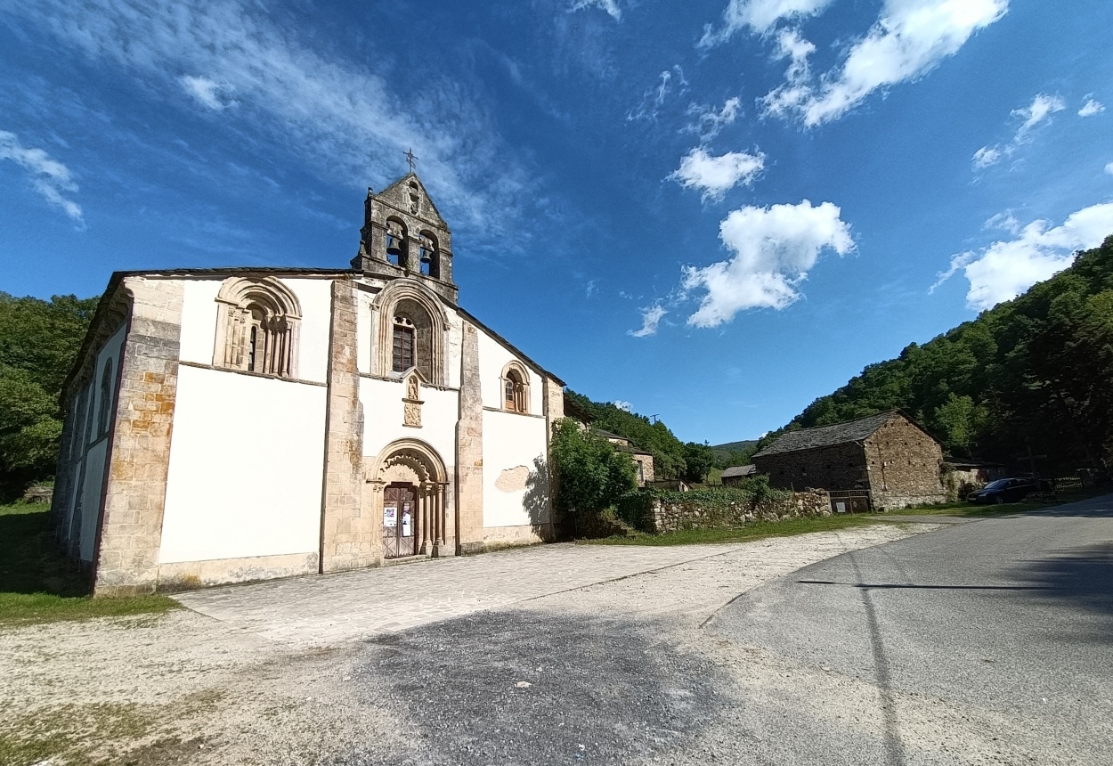 Imagen del Monasterio de Santa María de Penamaior (Foto: Adega).
