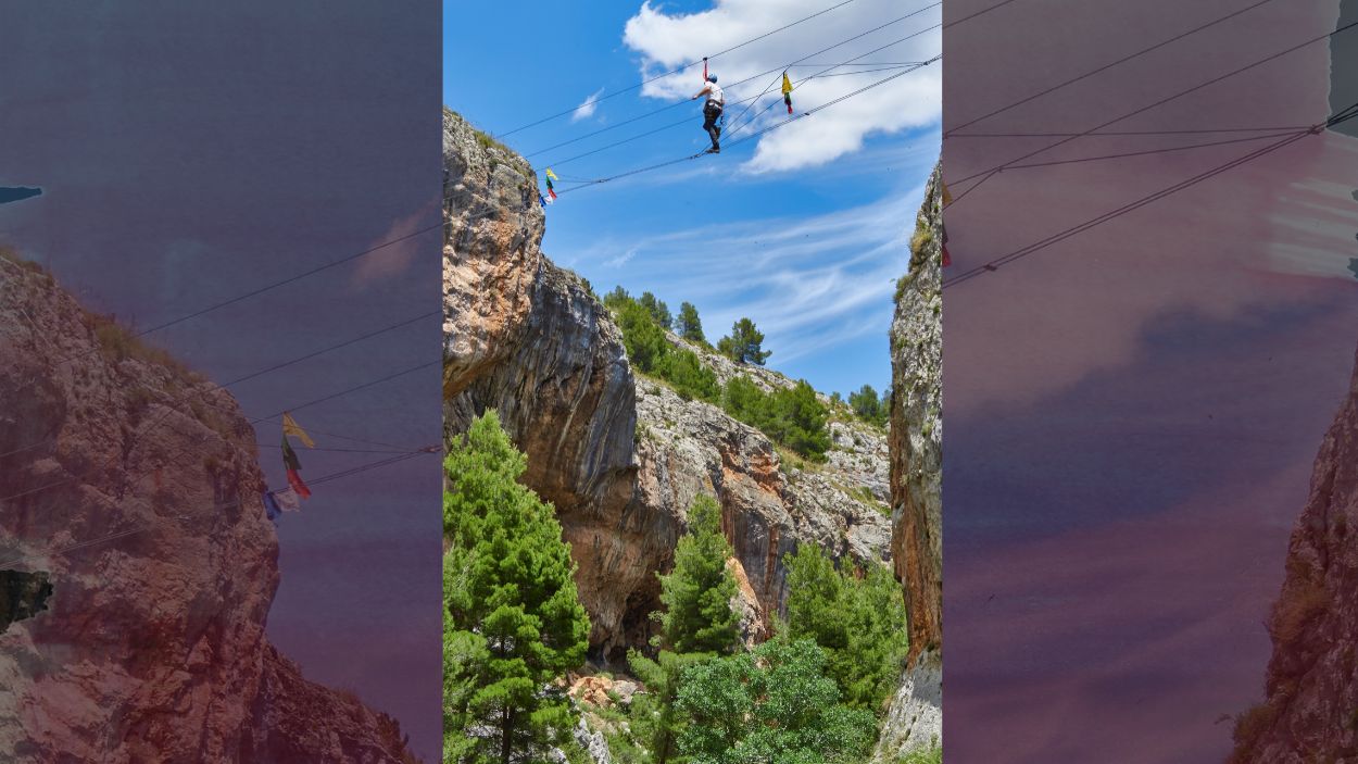 En Nerpio empiezan varias vías ferrata de vértigo.
