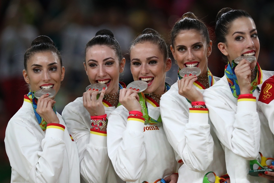 Las componentes del equipo español de gimnasia rítmica medalla de plata en Río de Janeiro.
