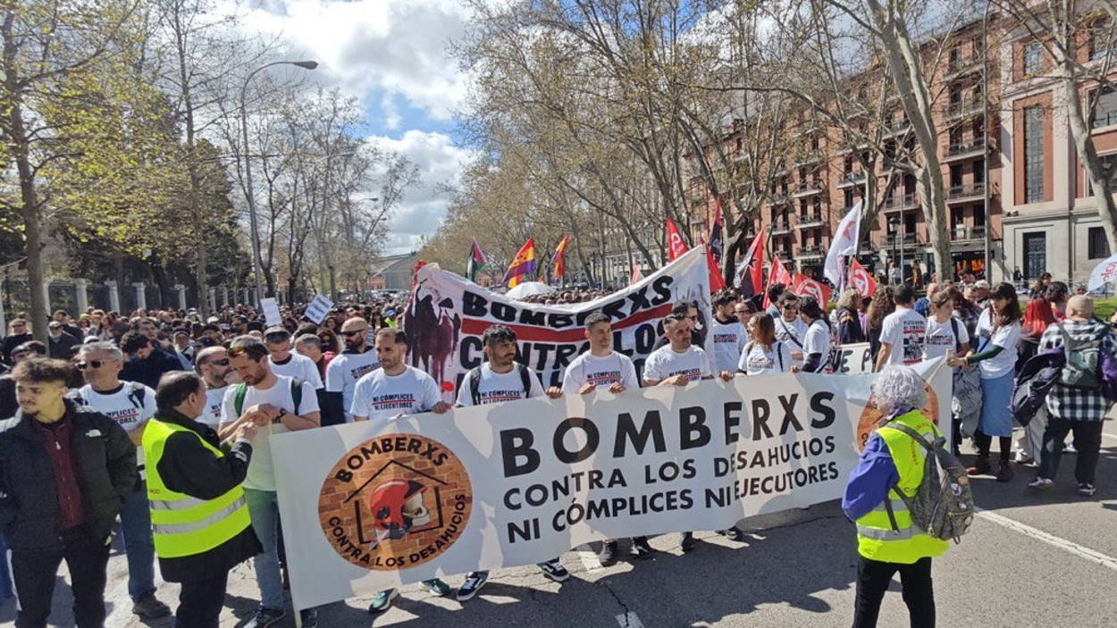 Los bomberos de Madrid exigen a Almeida dejar de ser utilizados para los desahucios
