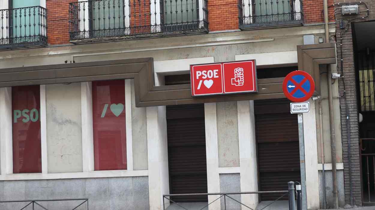 El PSOE abre un expediente. EP