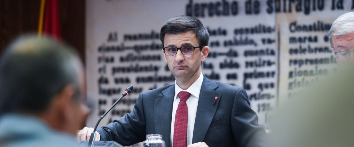 El presidente de RTVE responde con un demoledor tuit a los tertulianos que pidieron el cierre de TVE