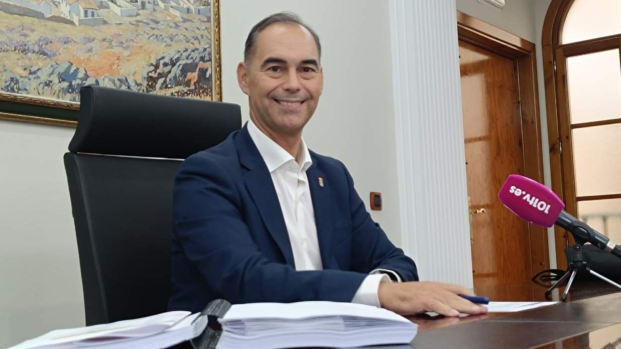 El alcalde de Benalmádena, Juan Antonio Lara. Archivo.