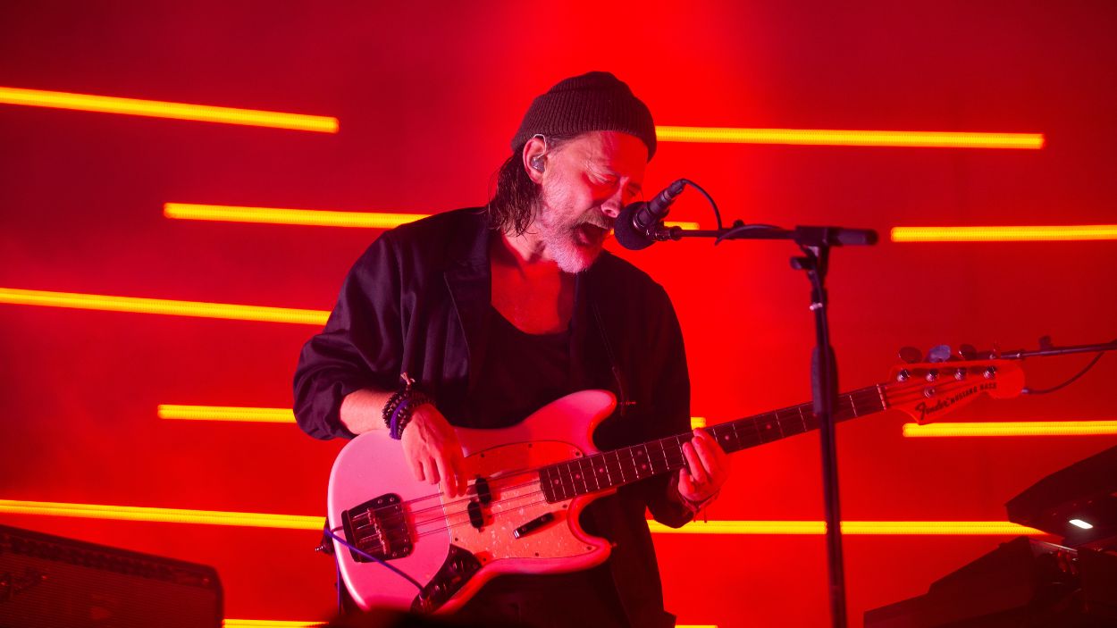 El músico inglés Thom York actúa con el proyecto musical The Smile en el festival Primavera Sound, en el Parc del Fòrum, a 10 de junio de 2022, en Barcelona, Cataluña (España). EP