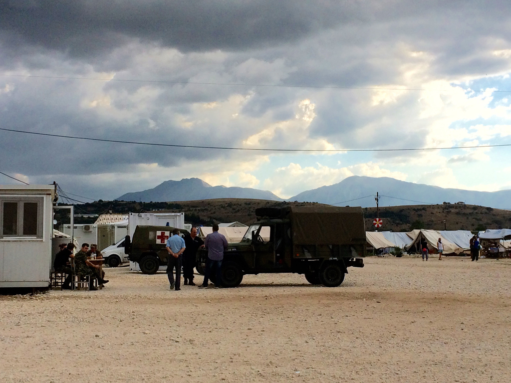 Militares en el campo de Katsikas