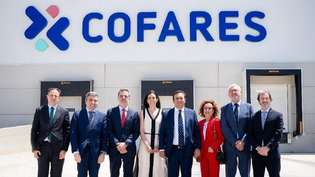 Eduardo Pastor inaugura el nuevo almacén de Cofares en Tarragona Eduardo Pastor inaugura el nuevo almacén de Cofares en Tarragona