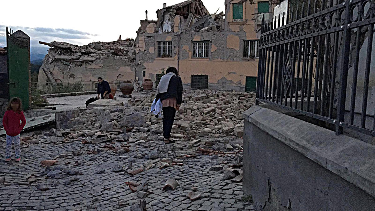 Viviendas afectadas tras el terremoto de 6.2 de magnitud en Amatrice (Italia). EFE