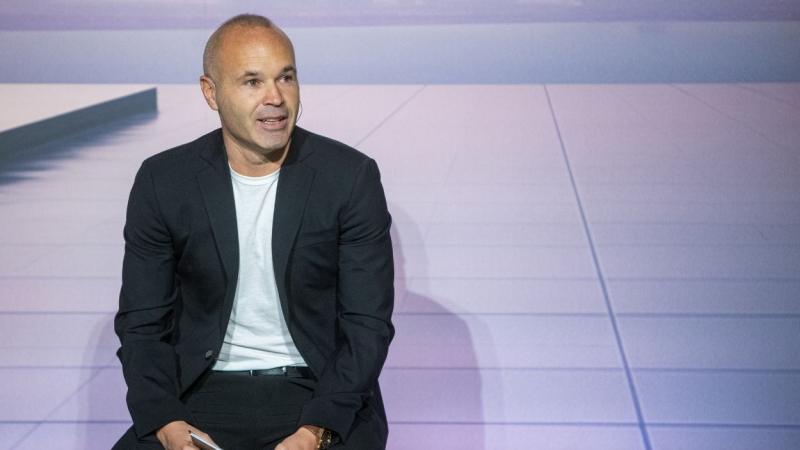 El exjugador de fútbol, Andrés Iniesta, en el acto de su despedida del mundo del fútbol. EP