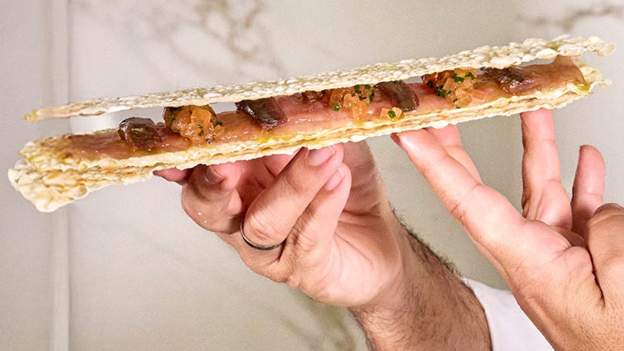 Esta es la versión definitiva del bocadillo perfecto de Paco Roncero, dos estrellas Michelin y 3 Soles Repsol