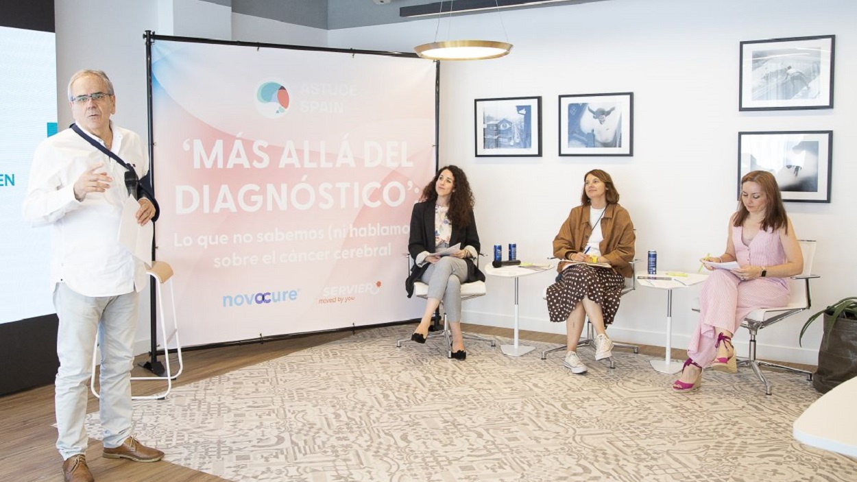Mesa de pacientes durante el encuentro organizado por ASTUCE Spain. 