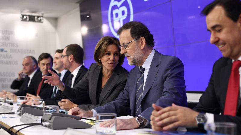 María Dolores de Cospedal (i) y Mariano Rajoy (d). EP