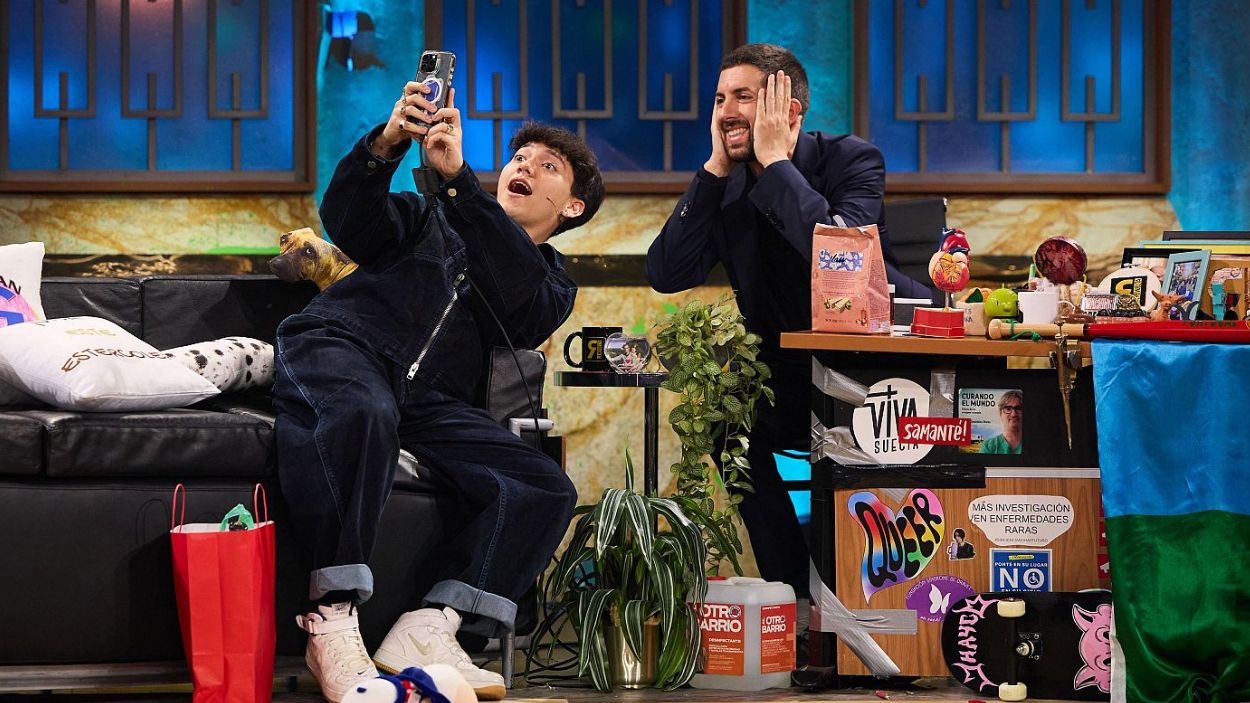  Johannes Pietsch “JJ” y Broncano en 'La Revuelta'. TVE