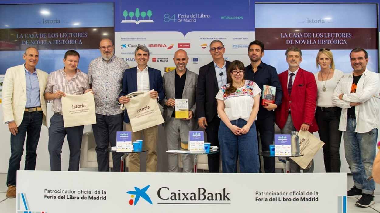 Grupo Planeta presenta istoría, su nuevo sello de novela histórica, en la Feria del Libro de Madrid. Caixa.