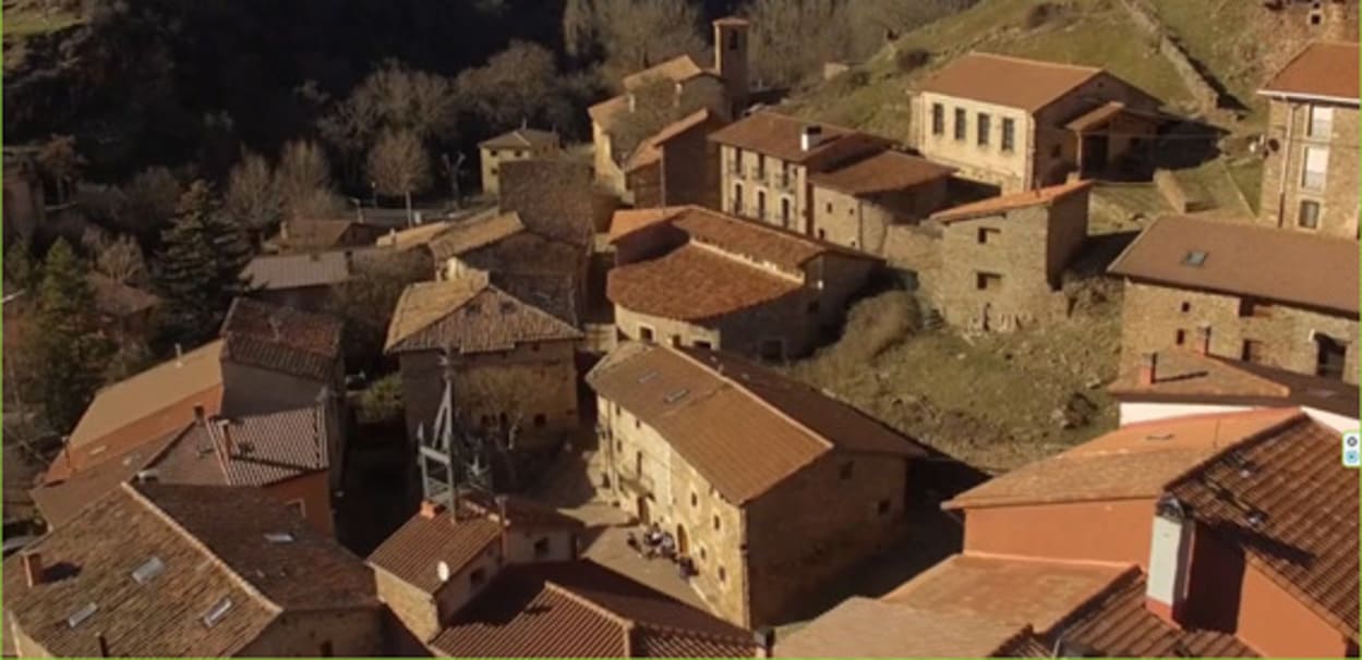 Viniegra de Arriba, el destino de La Rioja con una necrópolis romana del siglo I y danzas tradicionales recuperadas por sus vecinas