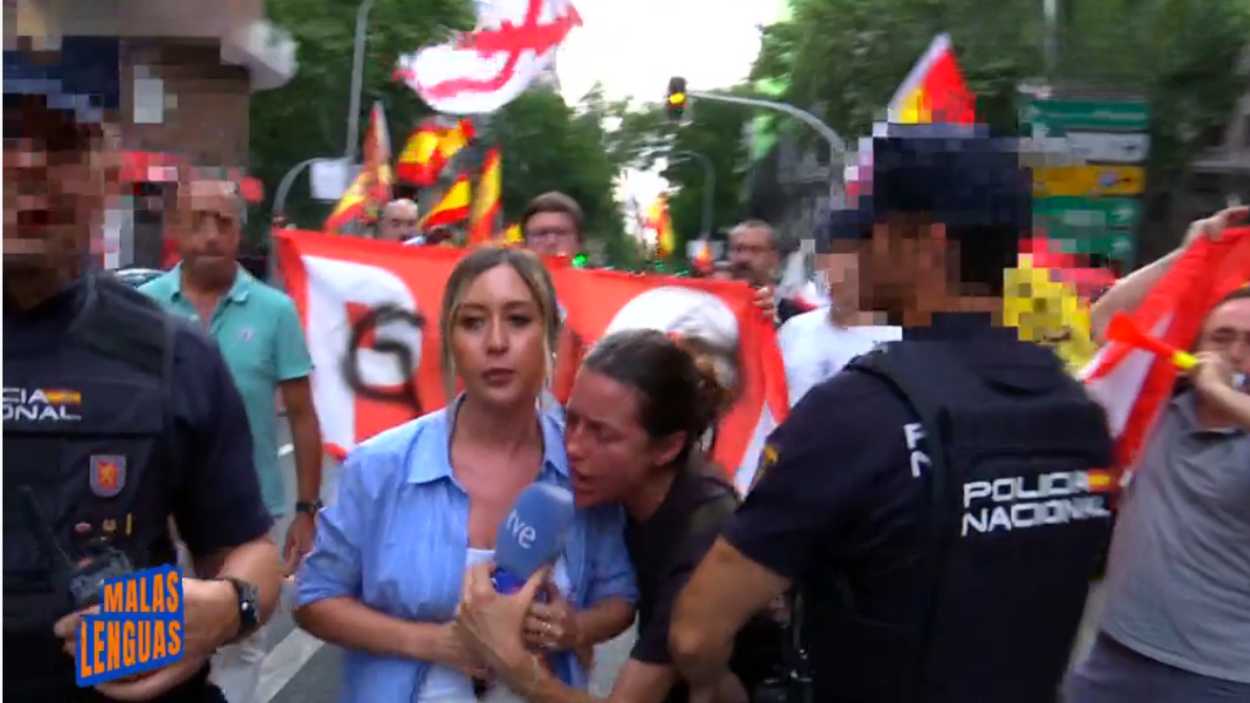 El equipo de 'Malas lenguas' sufre un nuevo ataque en plena manifestación. RTVE