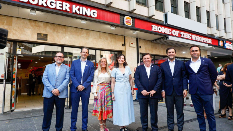 Ayuso en el acto institucional del 50 aniversario de Burger King Ayuso en el acto institucional del 50 aniversario de Burger King