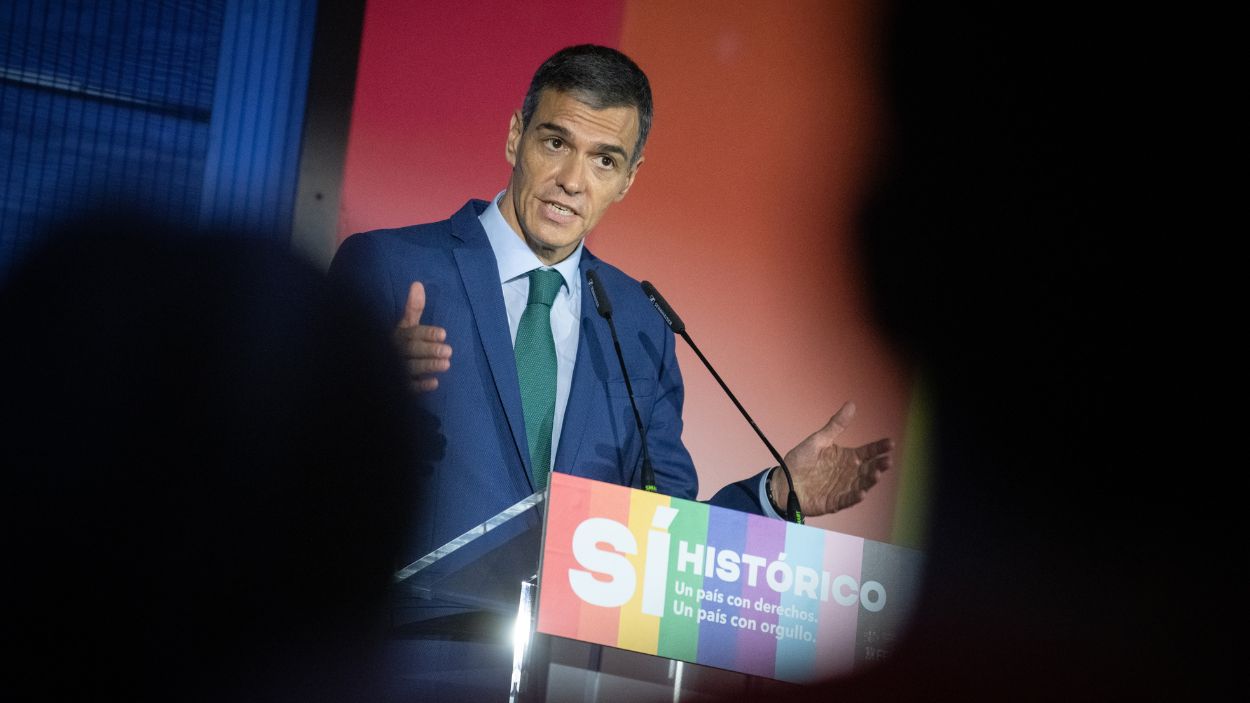 El presidente del Gobierno, Pedro Sánchez, en el XX Aniversario del Matrimonio Igualitario, celebrado el Museo del Traje, en Madrid. EP.