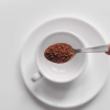 Imagen de recurso de una cucharada de café molido.