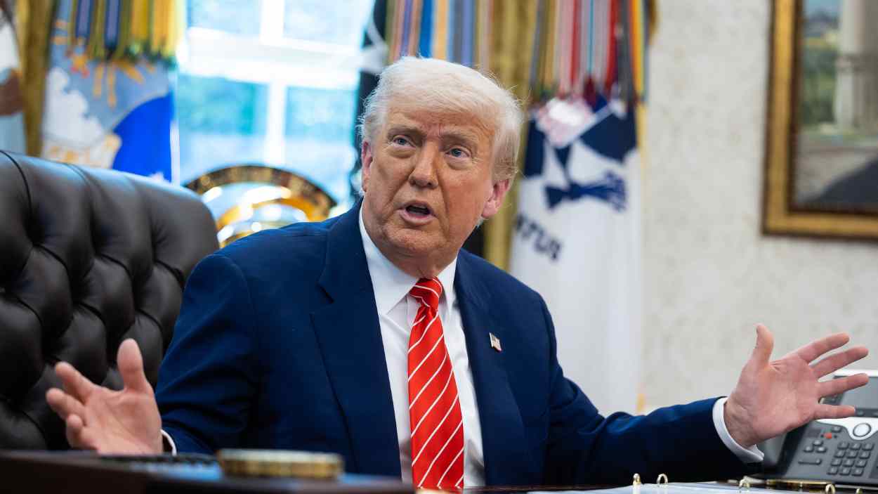 Trump critica a Sánchez por no aumentar el gasto en Defensa. EP