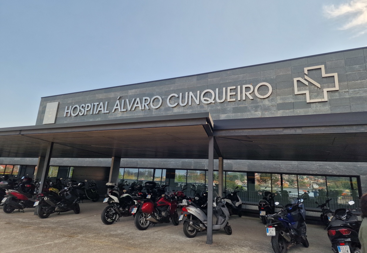 El área sanitaria de Vigo, en la imagen el Hospital Álvaro Cunqueiro estandarte de esta zona, será la más afectada según CCOO (Foto: Europa Press).