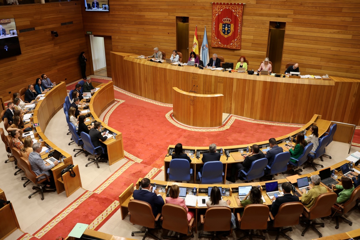 Imagen del Parlamento gallego hoy, durante la sesión de control al Gobierno autonómico (Foto: Europa Press).