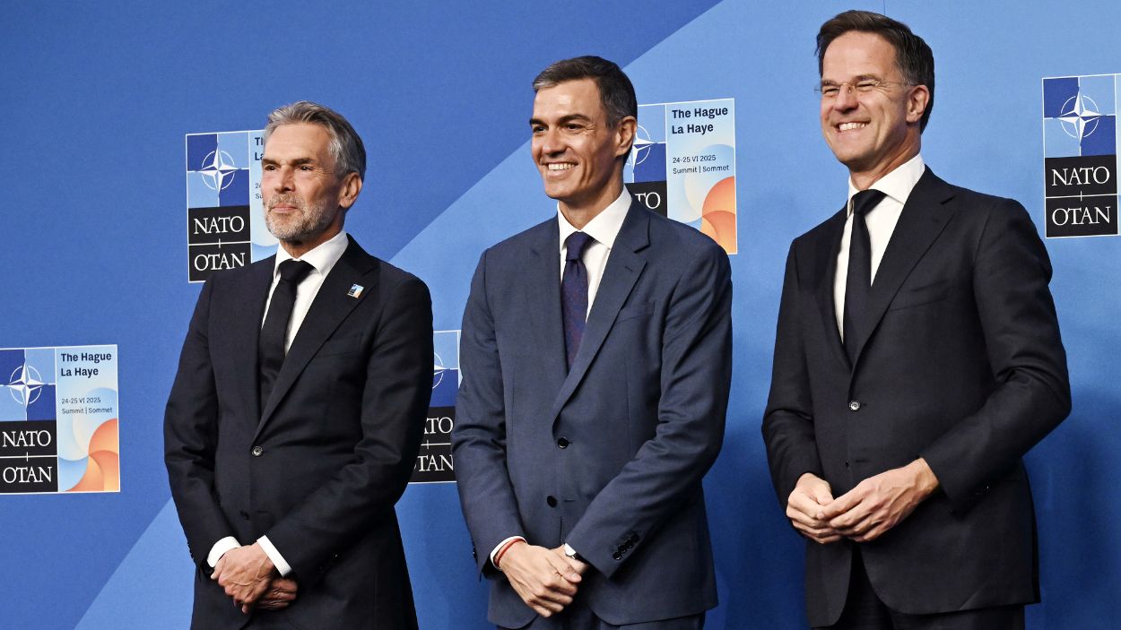 El presidente del Gobierno de España, Pedro Sánchez, con líderes de la OTAN en la Cumbre de La Haya. EP.