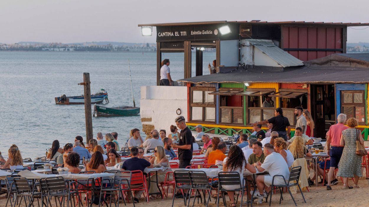 La Cantina El Titi - El Bartolo, en San Fernando (Cádiz) es uno de los Soletes de Verano 2025 (Foto: Juan Carlos Toro / Guía Repsol)