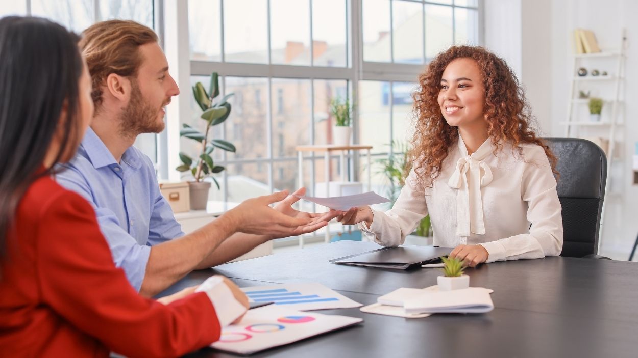 Entrevista de trabajo. Canva