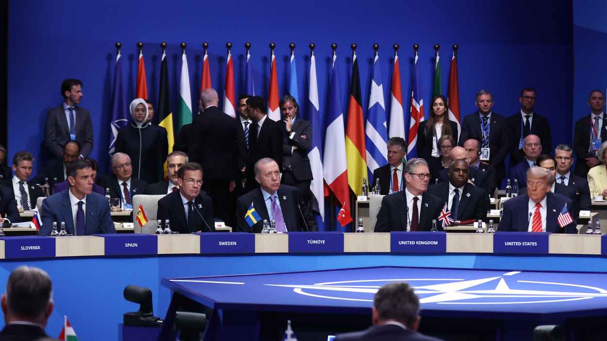 Sánchez y otros líderes en la reunión de la OTAN en La Haya. EP