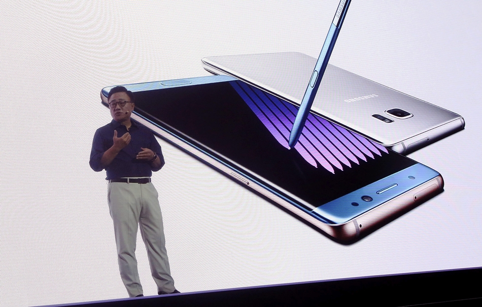 Koh Dong-jin durante la presentación del 'phablet' de Samsung Galaxy Note 7 a principios de agosto. 