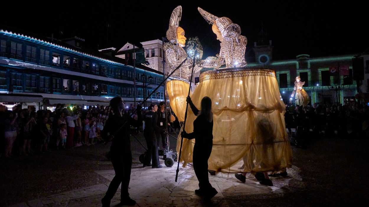 Uno de los espectáculos del Festival Internacional de Teatro Clásico de Almagro celebrado en su Plaza Mayor. FITCA.