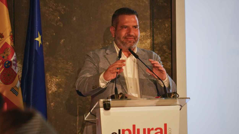 El director de ElPlural.com, Chema Garrido, durante su discurso en el Parador de Toledo.