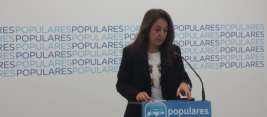 Adela Pedrosa, en una imagen del Twitter del PP de Elda. 