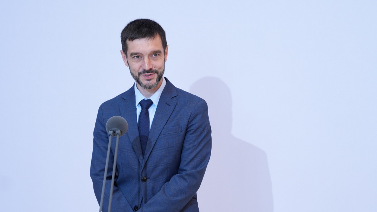 Consumo multa con 350.000 euros a siete empresas por falsear las rebajas del Black Friday. EP.